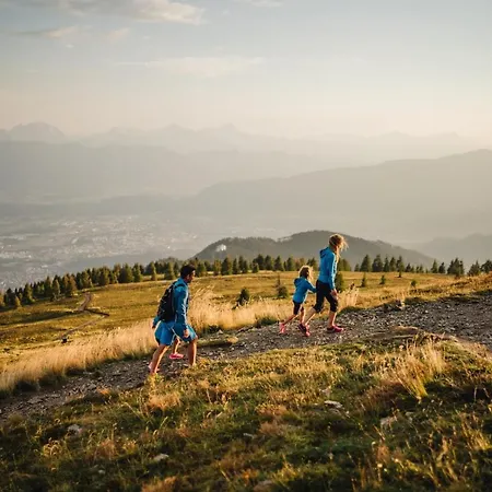 Stay@carinthia: Skipiste-direkt Seeblick-parkplatz アパート